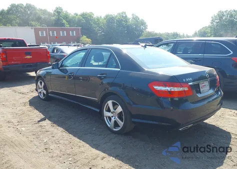 2010 Mercedes-Benz E 350 4Matic из США, поврежденный, VIN WDDHF8HB9AA081197